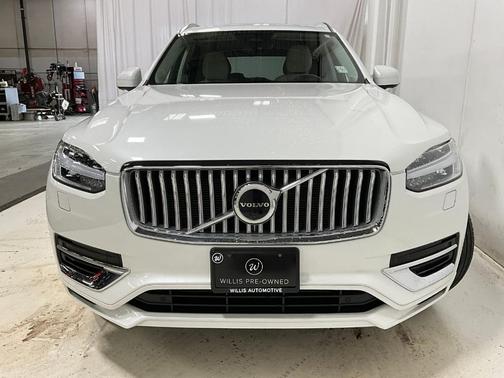 2023 Volvo XC90 Recharge Plug-In Hybrid T8 Plus 6 Passenger