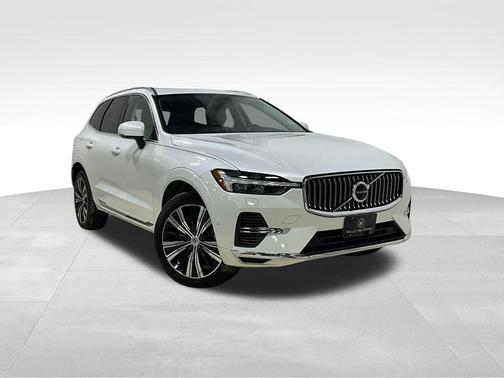 2022 Volvo XC60 Recharge Plug-In Hybrid T8 Inscription