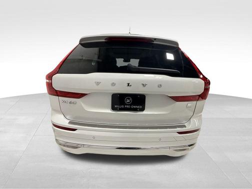 2022 Volvo XC60 Recharge Plug-In Hybrid T8 Inscription