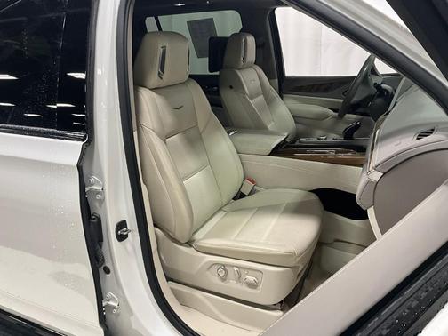 2021 Cadillac Escalade ESV Sport Platinum
