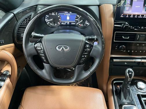 2024 INFINITI QX80 SENSORY AWD