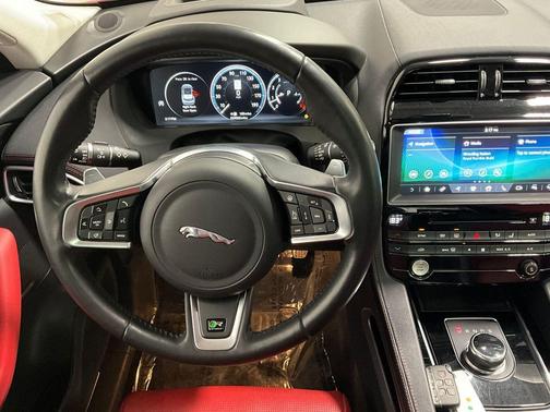 2018 Jaguar F-PACE 35t R-Sport