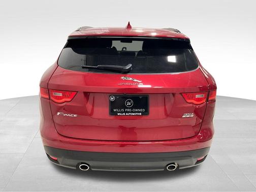 2018 Jaguar F-PACE 35t R-Sport