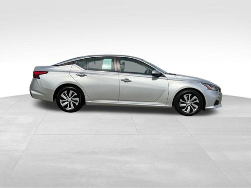 2020 Nissan Altima S FWD