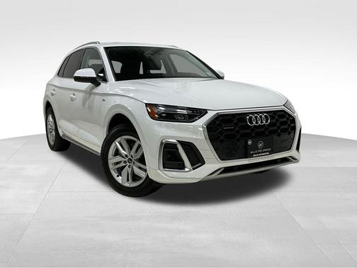 2023 Audi Q5 45 S line Premium