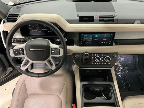 2024 Land Rover Defender 90 P300 S