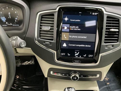 2020 Volvo XC90 T6 Momentum