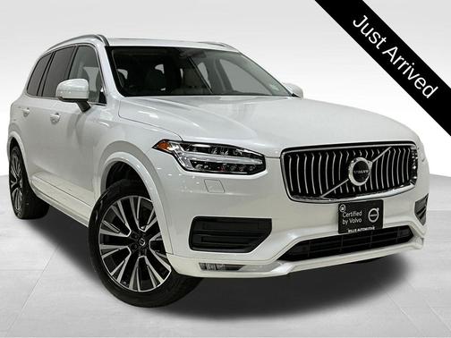 2020 Volvo XC90 T6 Momentum
