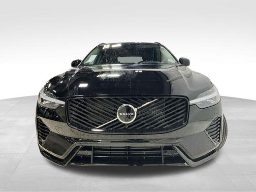 Onyx Black Metallic 2026 Volvo XC60 Plug-In Hybrid Ultra, T8 AWD Electric/Gasoline, Dark