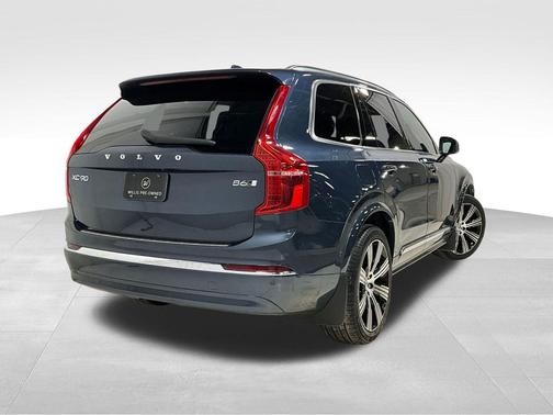 2023 Volvo XC90 B6 Ultimate 7-Seater