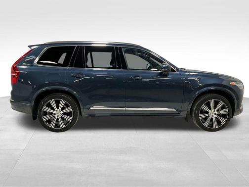 2023 Volvo XC90 B6 Ultimate 7-Seater