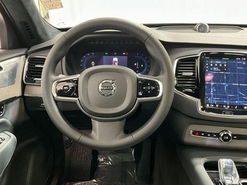 2023 Volvo XC90 B6 Ultimate 7-Seater