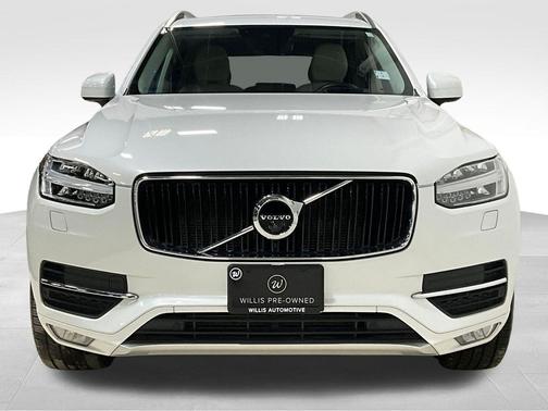 2019 Volvo XC90 T6 Momentum