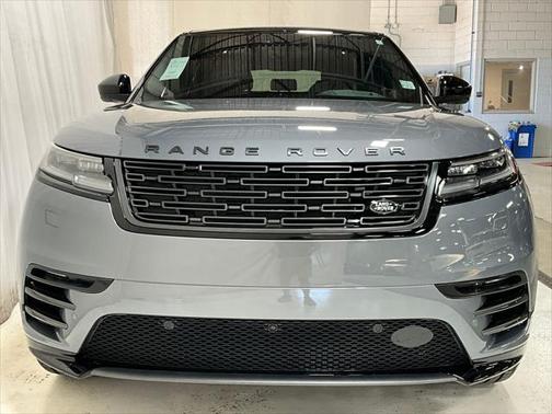 2026 Land Rover Range Rover Velar P250 SE R-Dynamic
