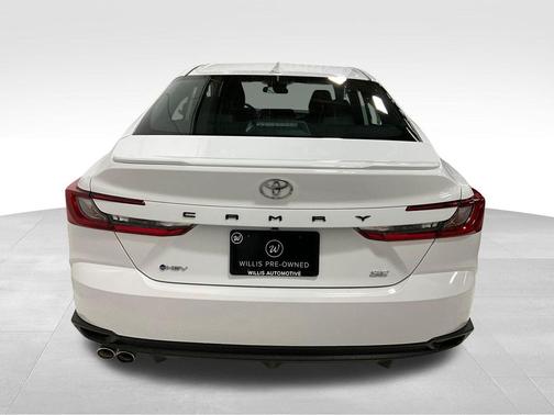 Ice Cap 2025 Toyota Camry SE