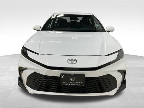 Ice Cap 2025 Toyota Camry SE