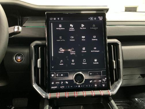 2024 GMC Acadia AT4