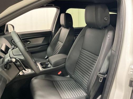 2025 Land Rover Discovery Sport Dynamic SE
