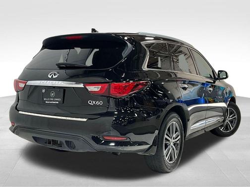 2017 INFINITI QX60 Base