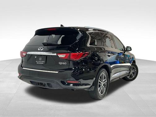 2017 INFINITI QX60 Base