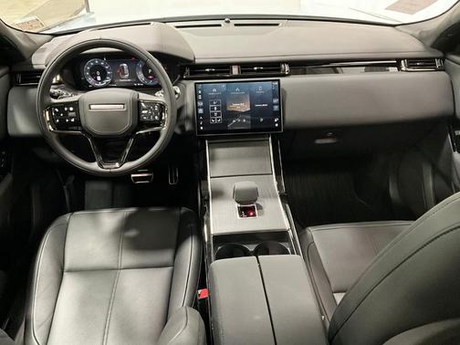 2026 Land Rover Range Rover Velar P400 Dynamic SE
