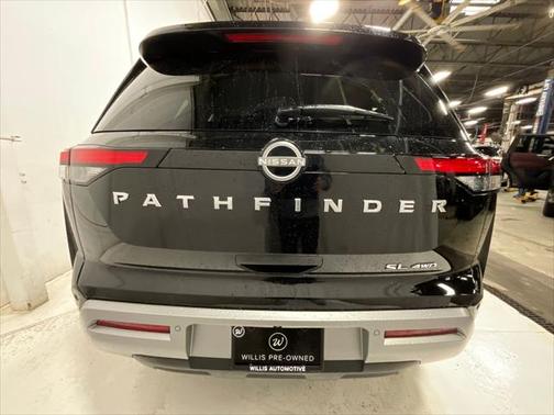 2024 Nissan Pathfinder SL 4WD