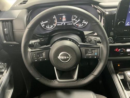 2024 Nissan Pathfinder SL 4WD