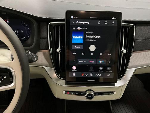 2026 Volvo XC90 Ultra, B6 AWD Gas (mild hybrid), Gasoline, Bright, 7 Seats