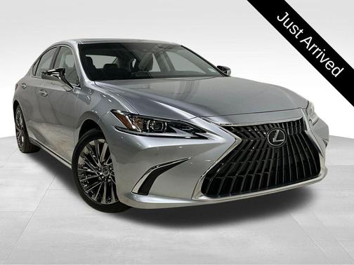 2025 Lexus ES 300h Luxury