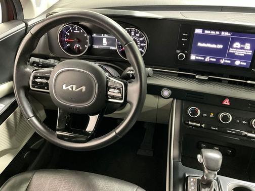 Flare Red 2024 Kia Carnival LX