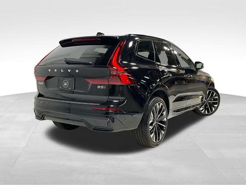 2026 Volvo XC60 B5 Ultra