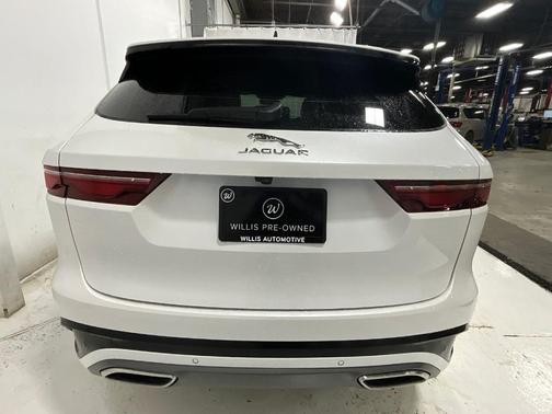 2024 Jaguar F-PACE P400 R-Dynamic S