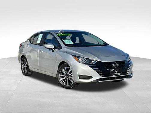 2023 Nissan Versa 1.6 SV