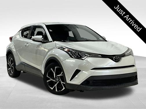 Blizzard Pearl 2019 Toyota C-HR LE