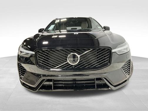 2026 Volvo XC60 Plug-In Hybrid T8 Plus
