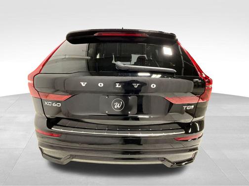 2026 Volvo XC60 Plug-In Hybrid T8 Plus