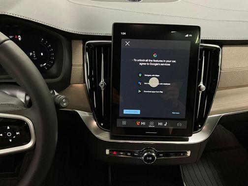 2026 Volvo XC90 Ultra Dark Theme, B6 AWD Gas (mild hybrid), Gasoline, 7 Seats