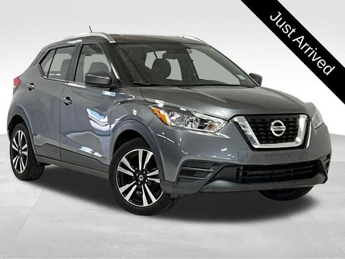 Gun Metallic 2019 Nissan Kicks SV