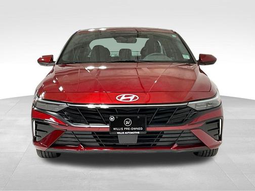 2025 Hyundai ELANTRA SEL