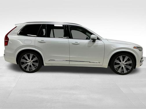 2024 Volvo XC90 Recharge Plug-In Hybrid T8 Ultimate Bright Theme 7-Seater
