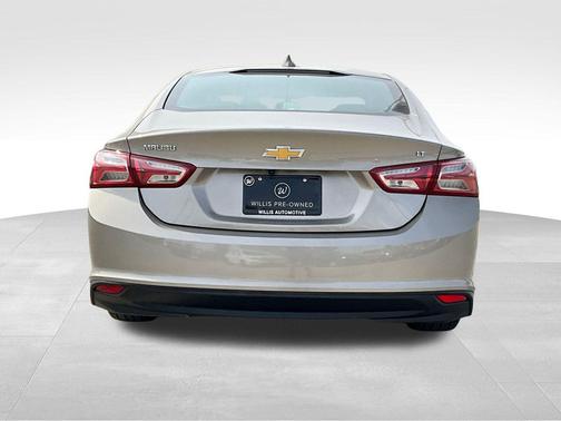 2022 Chevrolet Malibu FWD LT