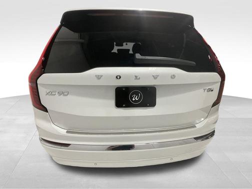 2025 Volvo XC90 Plug-In Hybrid T8 Ultra 7-Seater