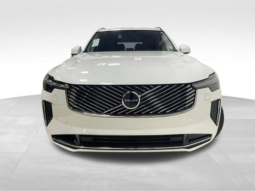 2025 Volvo XC90 Plug-In Hybrid T8 Ultra 7-Seater