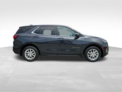 Iron Gray Metallic 2022 Chevrolet Equinox 1LT