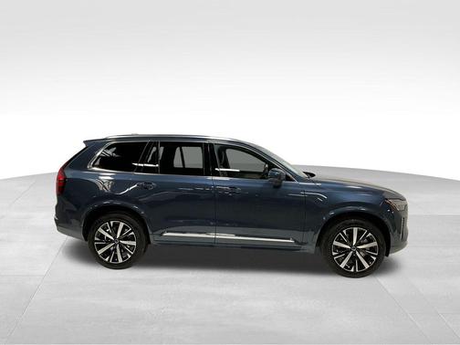2026 Volvo XC90 B5 Core