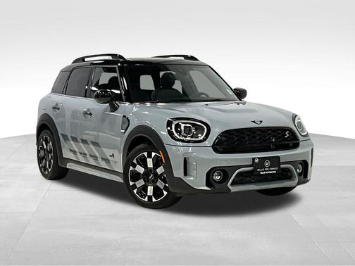 Momentum Grey 2023 MINI Countryman Cooper S ALL4