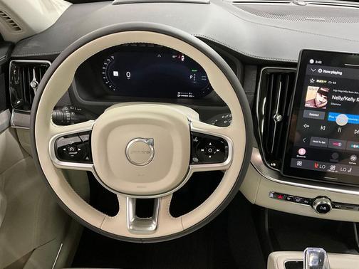 2026 Volvo XC90 Plug-In Hybrid Ultra, T8 AWD, Electric/Gasoline, Bright, 7 Seats