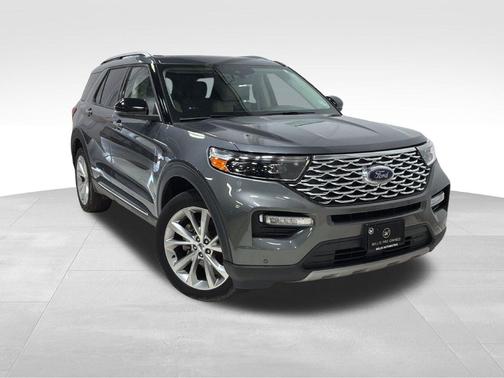 Carbonized Gray Metallic 2022 Ford Explorer Platinum