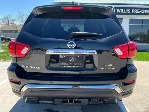 2019 Nissan Pathfinder Platinum
