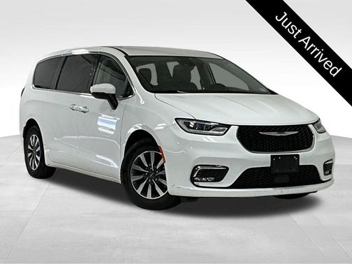Bright White Clearcoat 2023 Chrysler Pacifica Hybrid Touring L